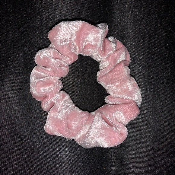 Scrunchie - Picture 6 of 6